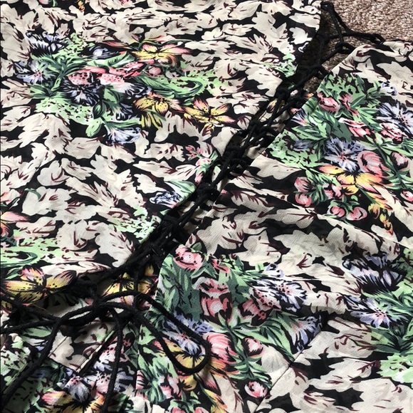 Floral button front lace up back dress sheer top - Picture 3 of 6